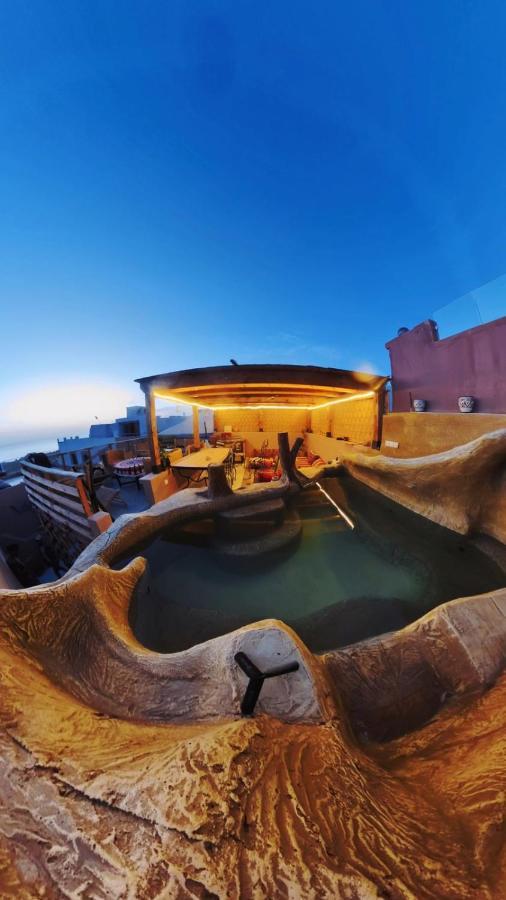 Surf & Salsa Guest House Agadir Exterior foto