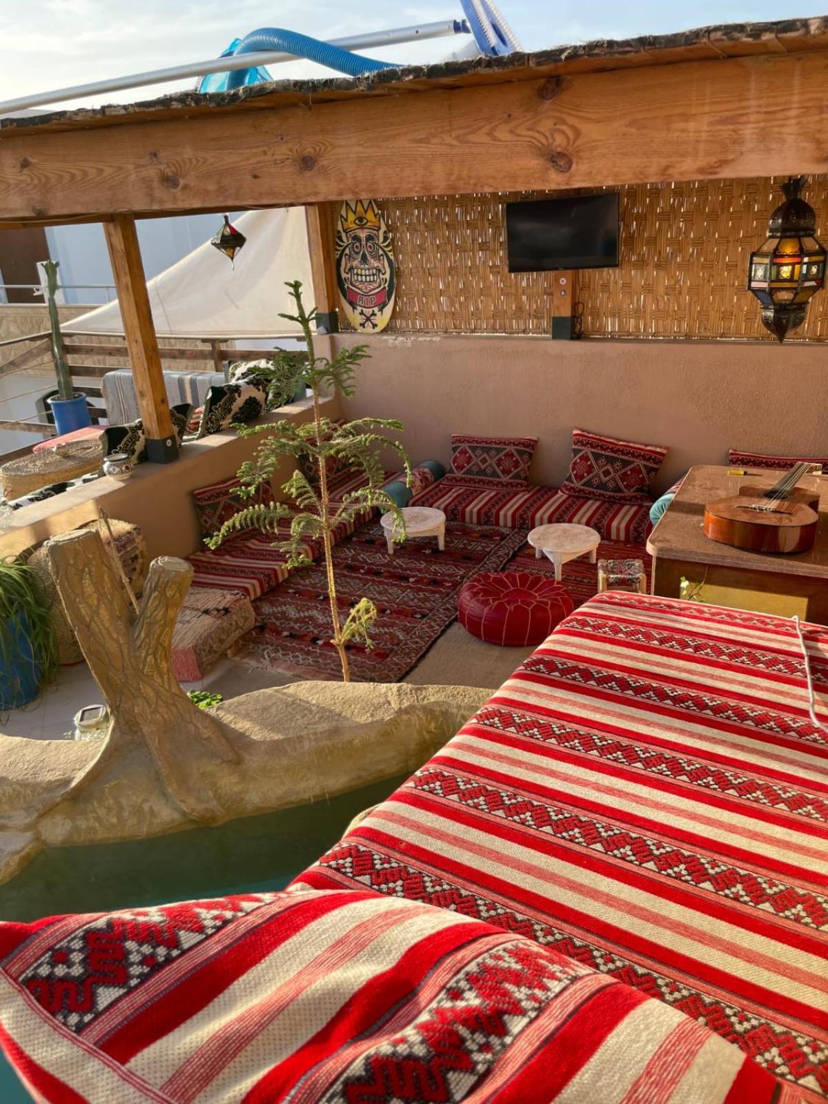 Surf & Salsa Guest House Agadir Exterior foto