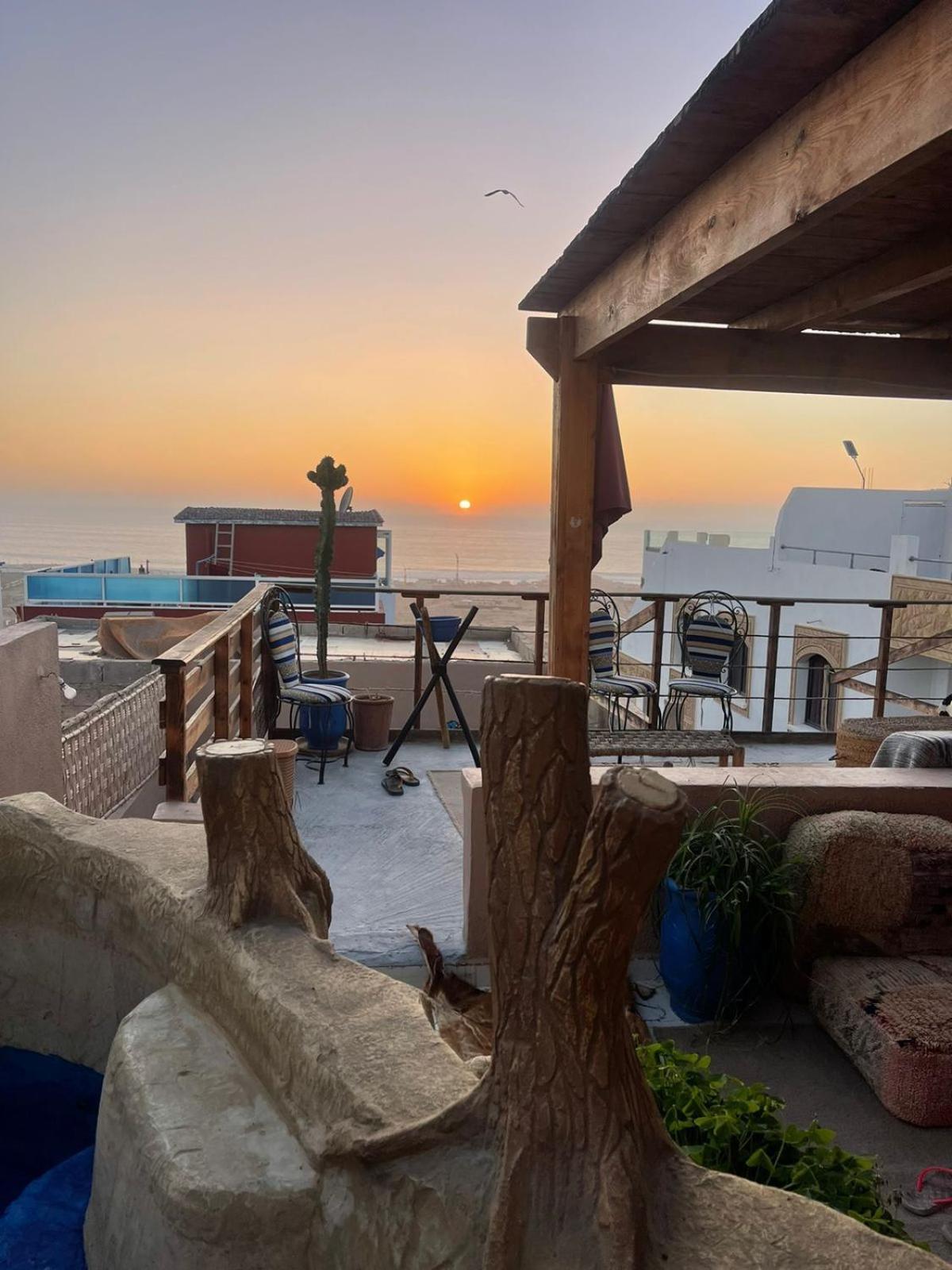 Surf & Salsa Guest House Agadir Exterior foto